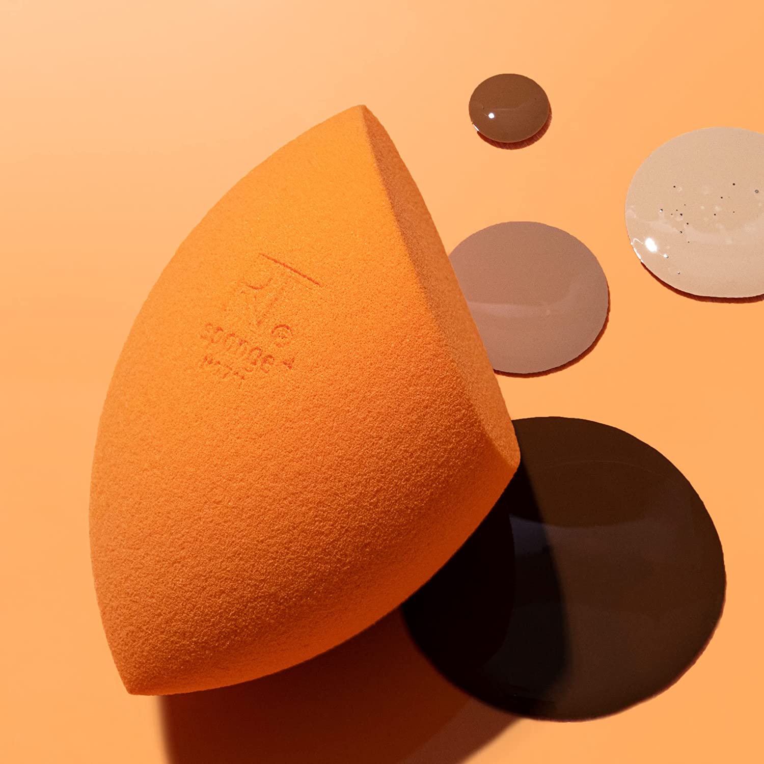 Real Techniques Miracle Complexion Sponge Duo, Makeup Blending Sponge, For Foundation, Offers Light To Medium Coverage, Natural, Dewy Makeup, Orange Sponge, Latex-Free Foam, 2 Count - Image 10